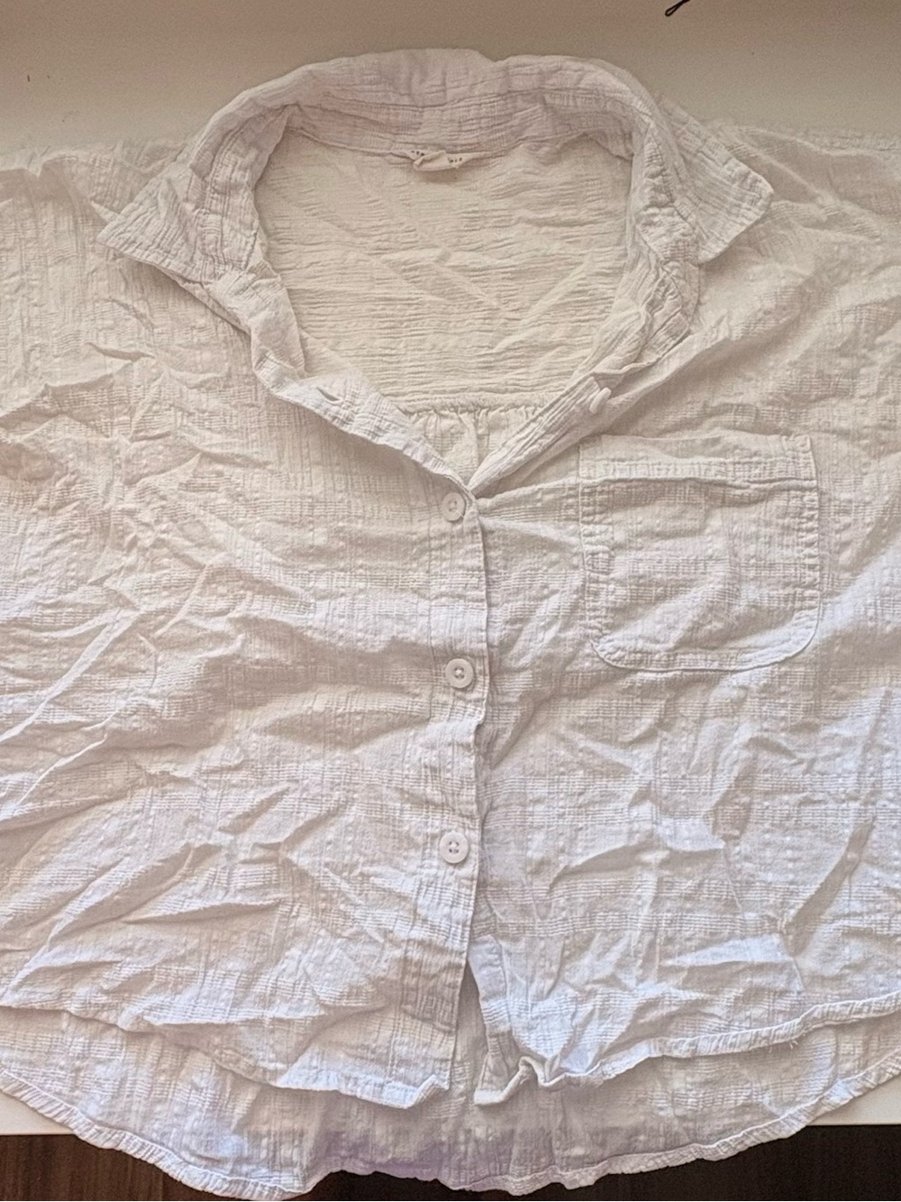 Aeropostale White Crinkled Button-Front Shirt